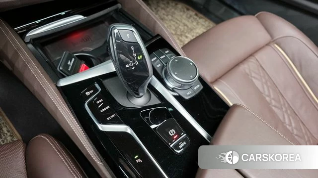 BMW 5 Series (G30) id 3877460 из Кореи 19