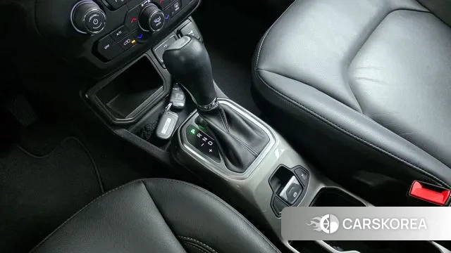 Jeep Renegade id 3428485 из Кореи 19