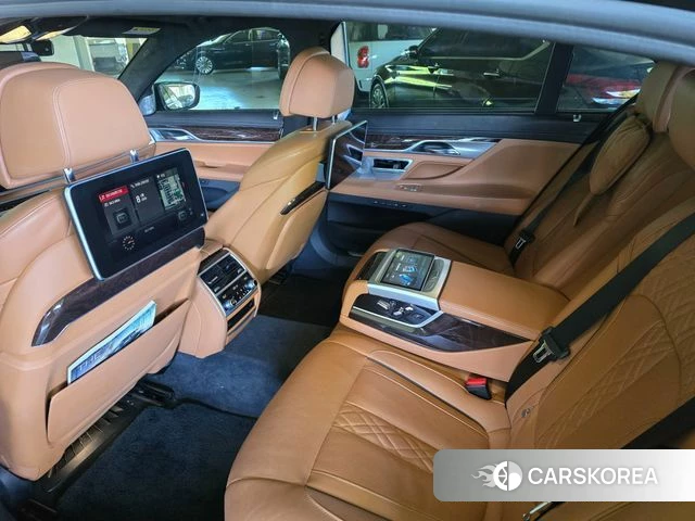 BMW 7 Series (G11) id 4294949 из Кореи 19