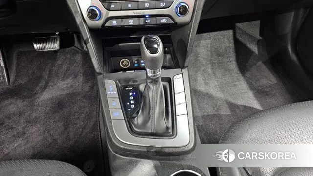 Hyundai Avante AD id 3308319 из Кореи 19