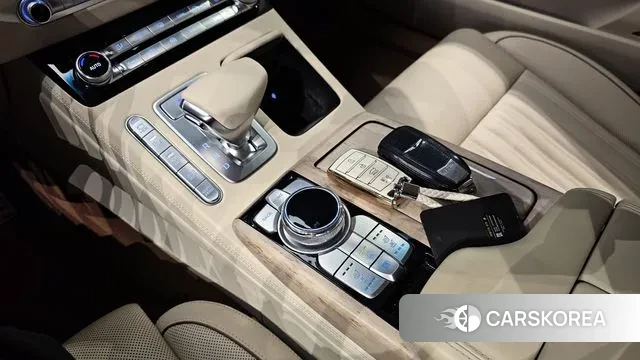 Genesis G90 id 3000302 из Кореи 19