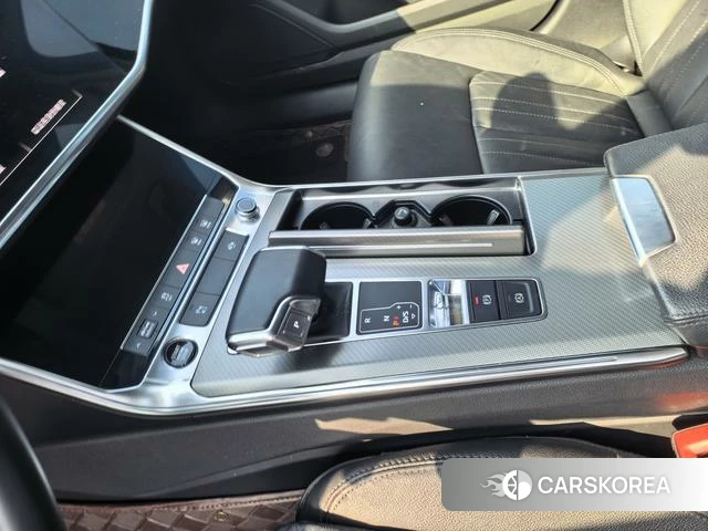 Audi A6L id 4291564 из Китая 13