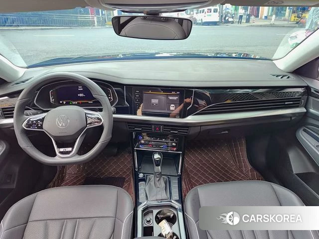 Volkswagen Passat id 4374677 из Китая 10