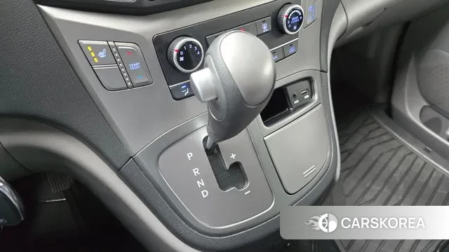 Hyundai The New Grand Starex id 3187836 из Кореи 19