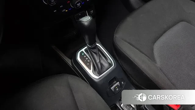 Jeep Renegade id 3691806 из Кореи 19