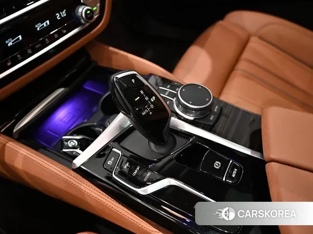 BMW 5 Series (G30) id 3412272 из Кореи 19