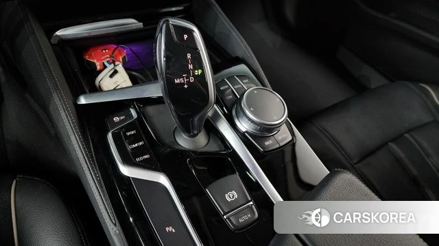 BMW 5 Series (G30) id 4339298 из Кореи 32