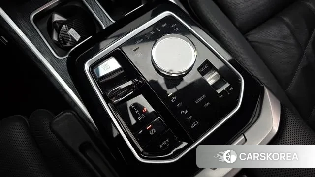 BMW 7 Series (G70) id 3544973 из Кореи 19