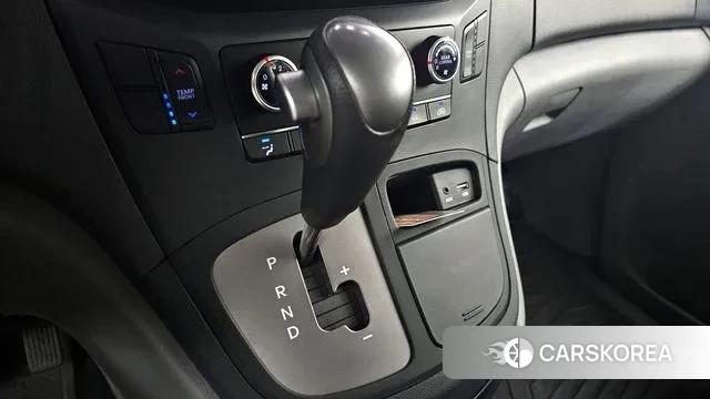 Hyundai The New Grand Starex id 3139831 из Кореи 19