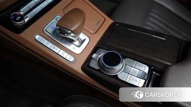 Genesis G90 id 3760984 из Кореи 19