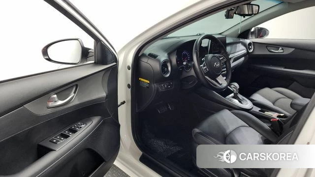 Kia Come New K3 id 4188230 из Кореи 32