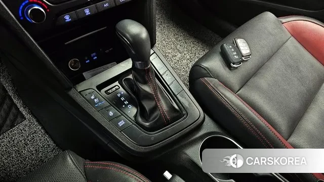 Hyundai Avante AD id 3226834 из Кореи 19