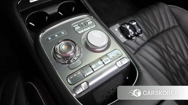 Genesis G90 (RS4) id 3420129 из Кореи 19