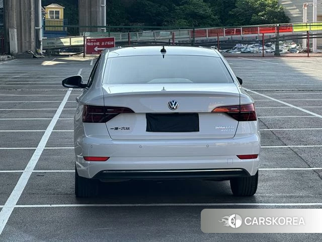 Volkswagen Sagitar id 4348810 из Китая 15