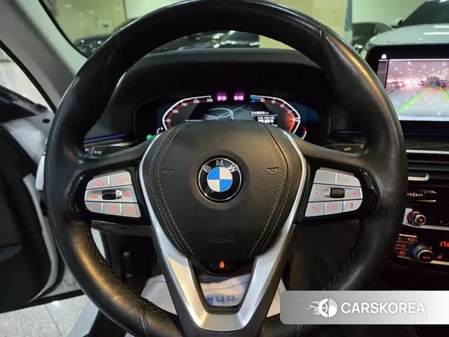 BMW 5 Series (G30) id 3539461 из Кореи 19