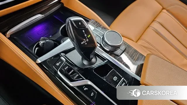 BMW 5 Series (G30) id 2985433 из Кореи 19