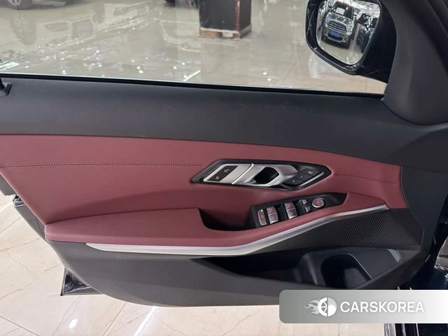 BMW 3 series id 4348347 из Китая 24