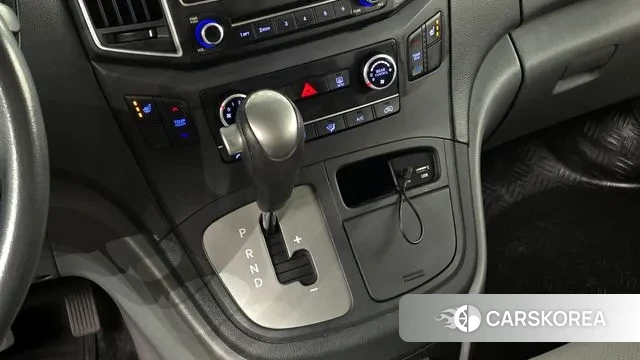 Hyundai The New Grand Starex id 3622626 из Кореи 19