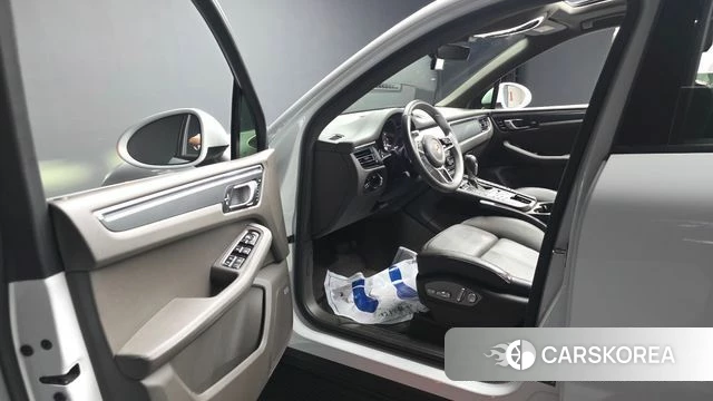 Porsche Macan id 4631946 из Кореи 37
