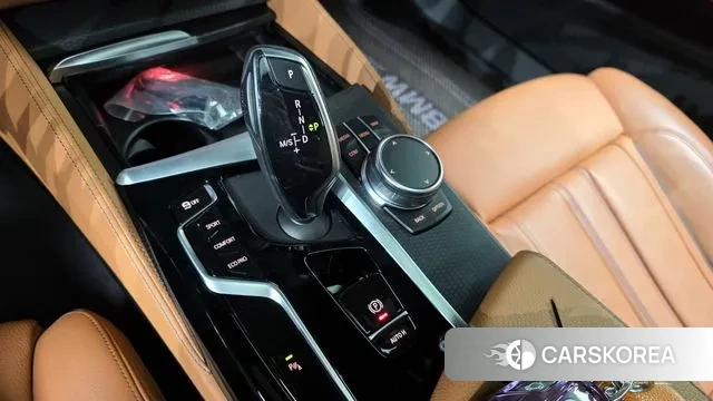 BMW 5 Series (G30) id 3701564 из Кореи 19