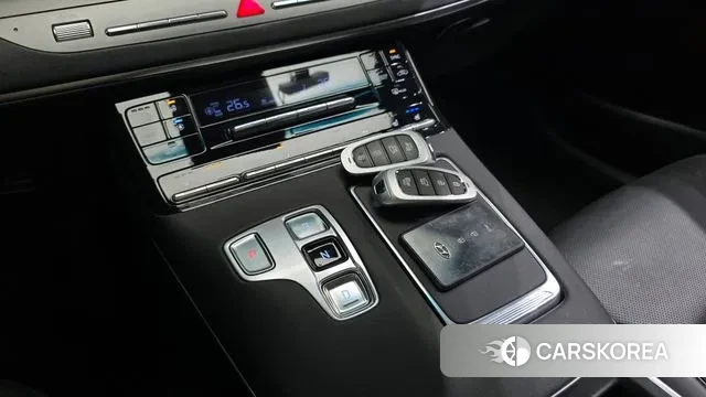 Hyundai The New Grandeur IG Hybrid id 3438660 из Кореи 19