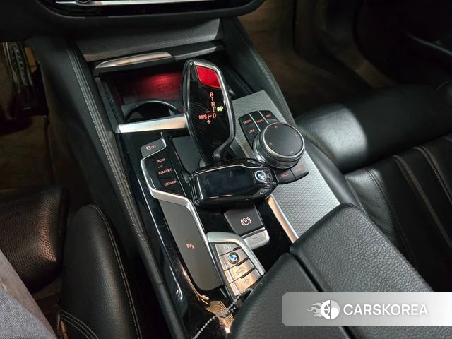 BMW 5 Series (G30) id 4351346 из Кореи 19