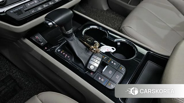 Kia The New Carnival id 4530741 из Кореи 19