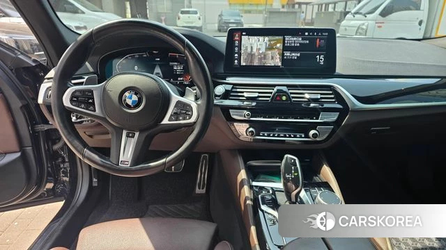 BMW 5 Series (G30) id 3965161 из Кореи 9