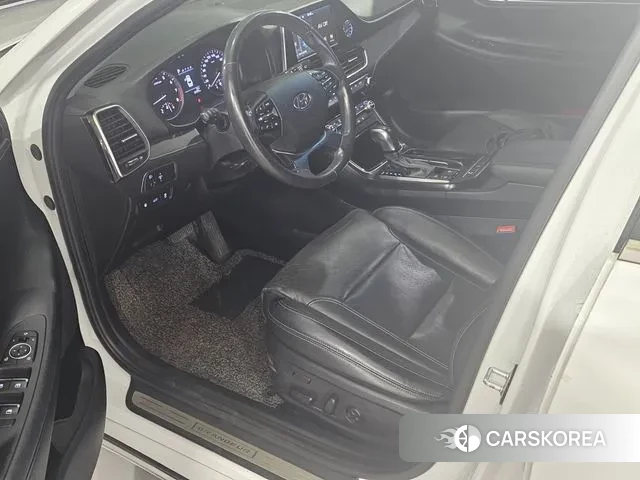 Hyundai Grandeur IG id 2325649 из Кореи 9