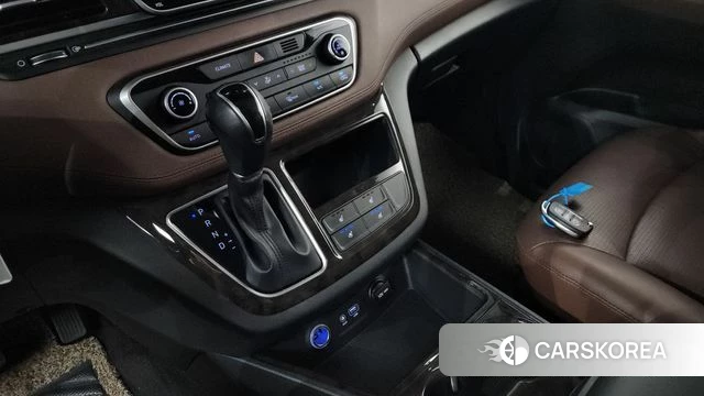 Hyundai The New Grand Starex id 3844662 из Кореи 19