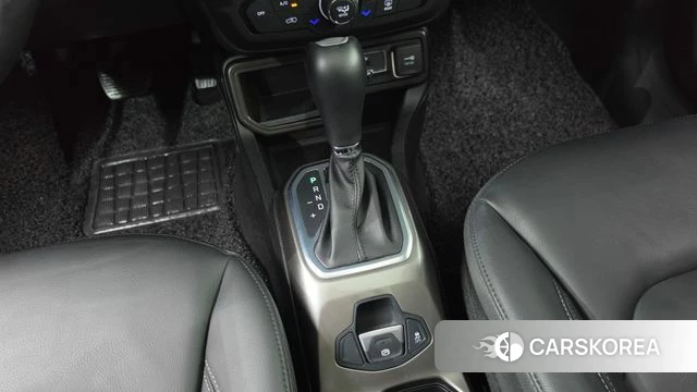 Jeep Renegade id 4755223 из Кореи 29