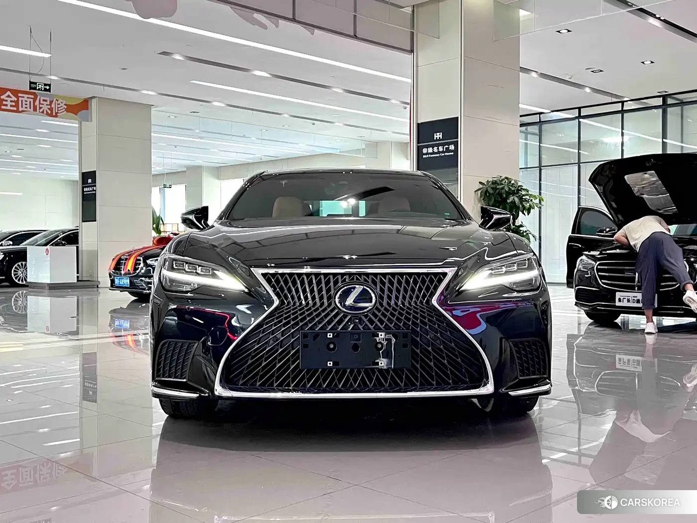 Lexus LS id 4599646 из Китая 10