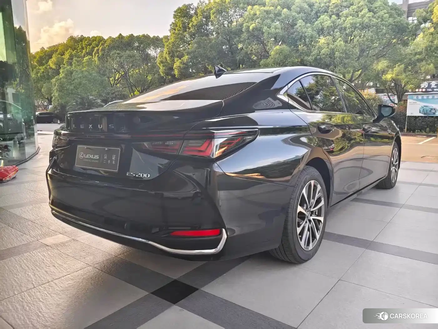 Lexus ES id 4539466 из Китая 9