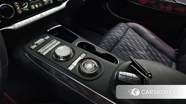 Genesis GV70 id 3477950 из Кореи 19