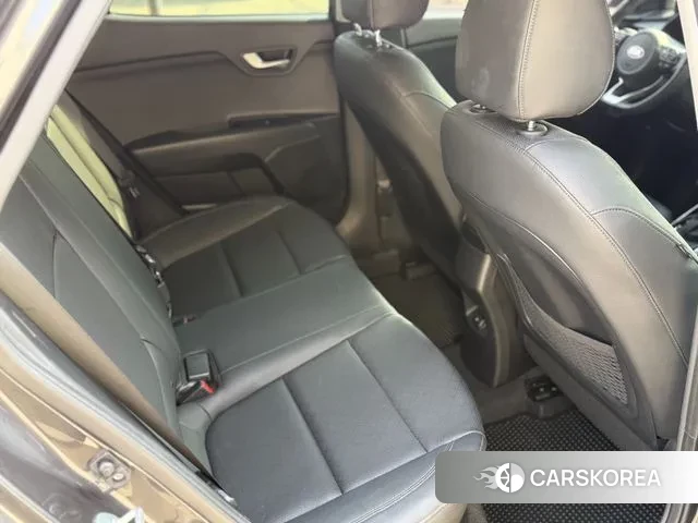 Kia Stonic id 3695005 из Кореи 19