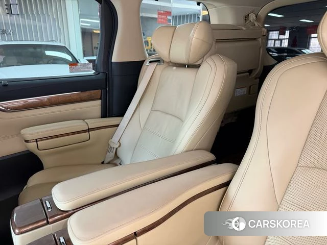 Toyota Elfa id 4208968 из Китая 49