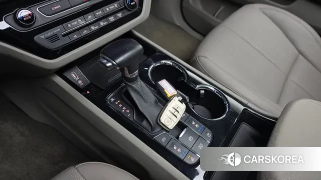 Kia The New Carnival id 3737133 из Кореи 20