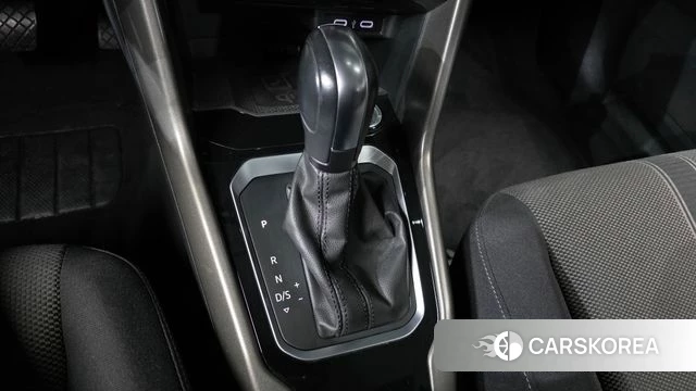 Volkswagen T-Roc id 4501357 из Кореи 19