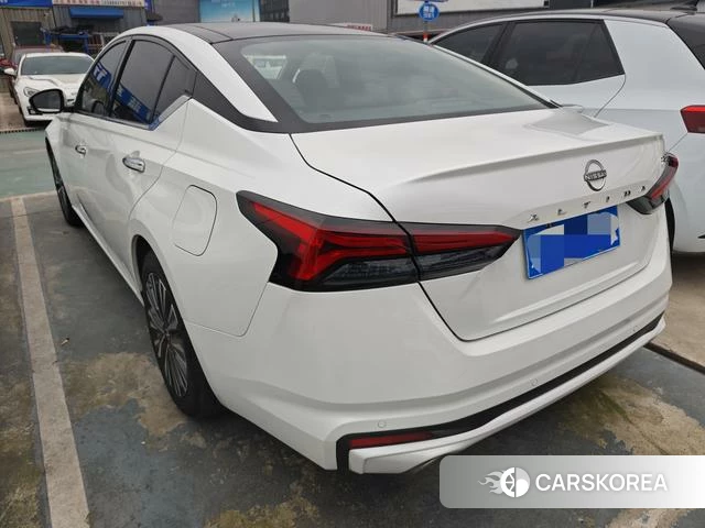 Nissan Teana id 4260980 из Китая 9