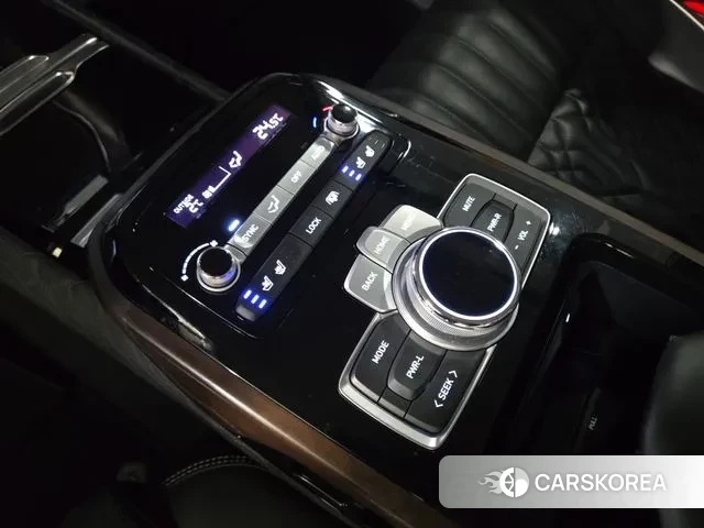 Genesis G90 id 3626906 из Кореи 19