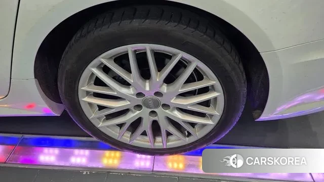 Audi New A6 id 3444835 из Кореи 19