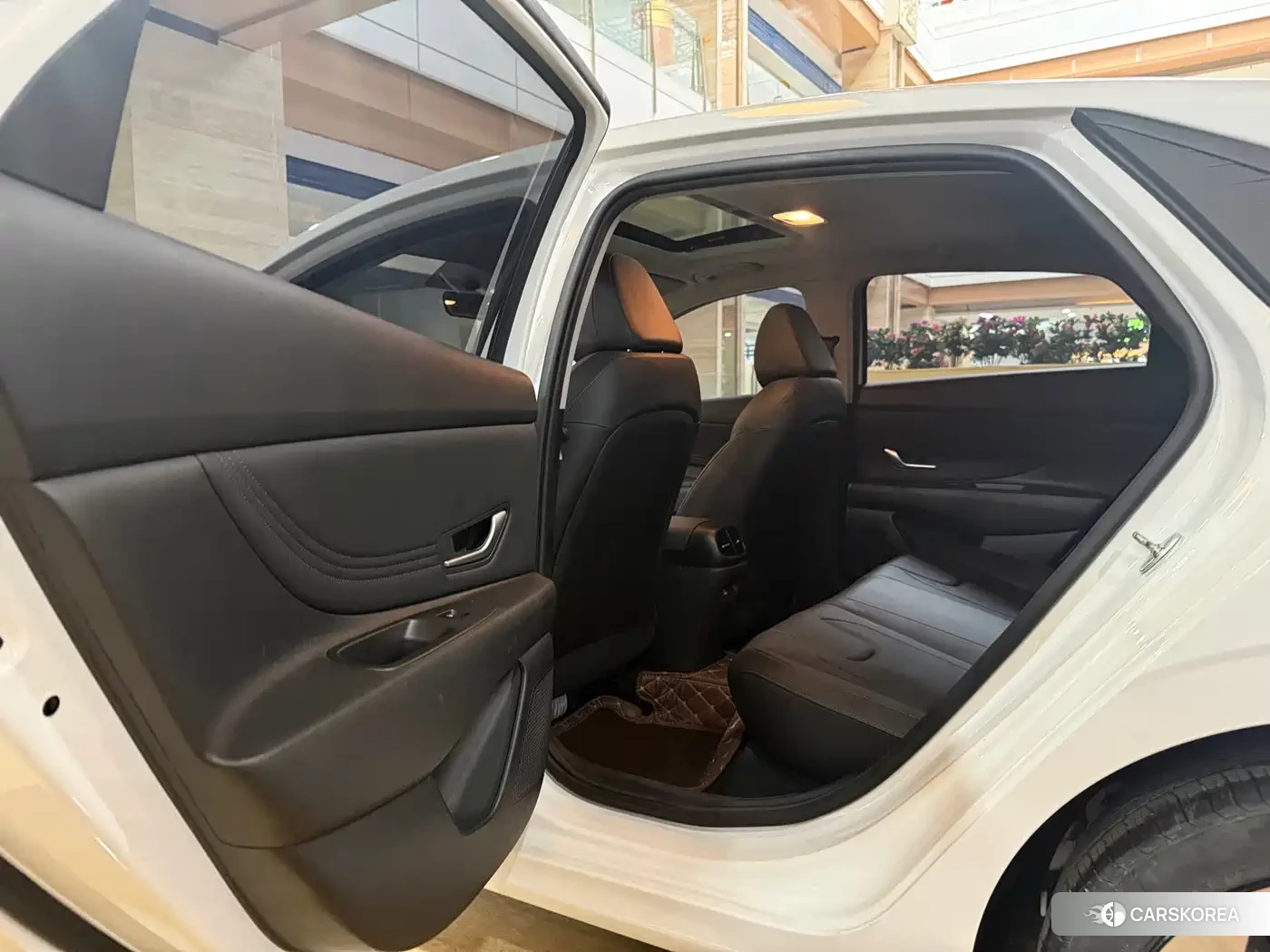 Hyundai Elantra id 4576450 из Китая 9