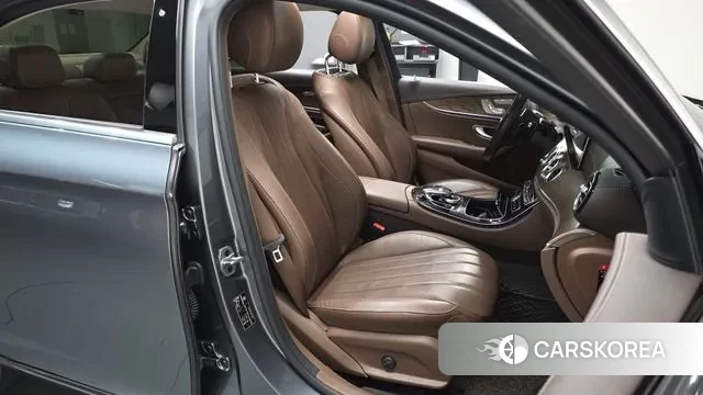 Mercedes-Benz E-Class W213 id 3474418 из Кореи 19