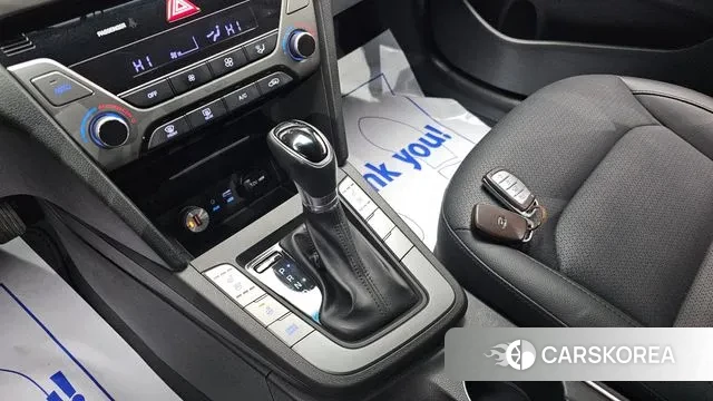 Hyundai Avante AD id 3672899 из Кореи 19