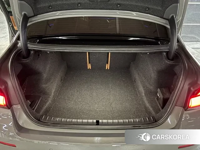 BMW 5 Series (G30) id 3696996 из Кореи 15