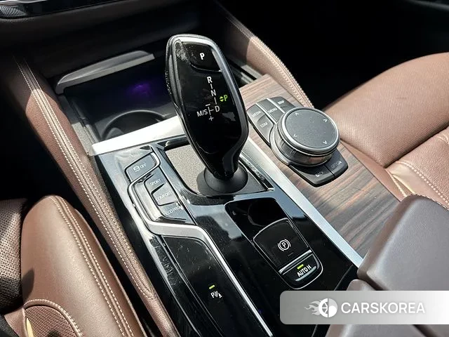 BMW 5 Series (G30) id 2890993 из Кореи 19