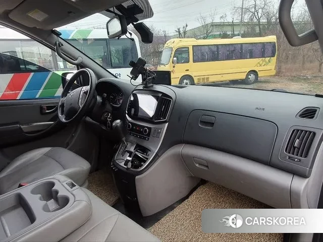 Hyundai The New Grand Starex id 3494808 из Кореи 19
