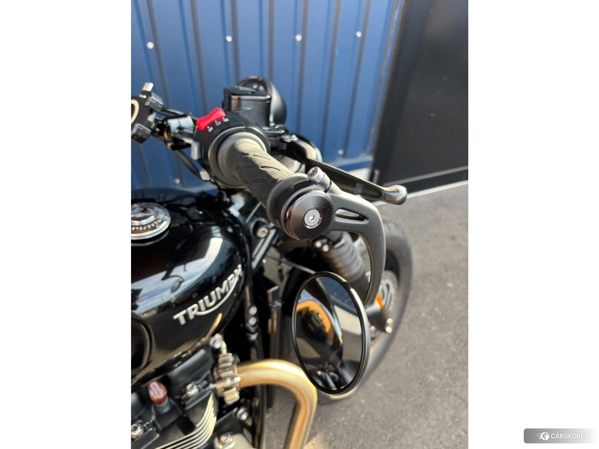 Triumph BONNEVILLE BOBBER id 4352552 из Японии 20