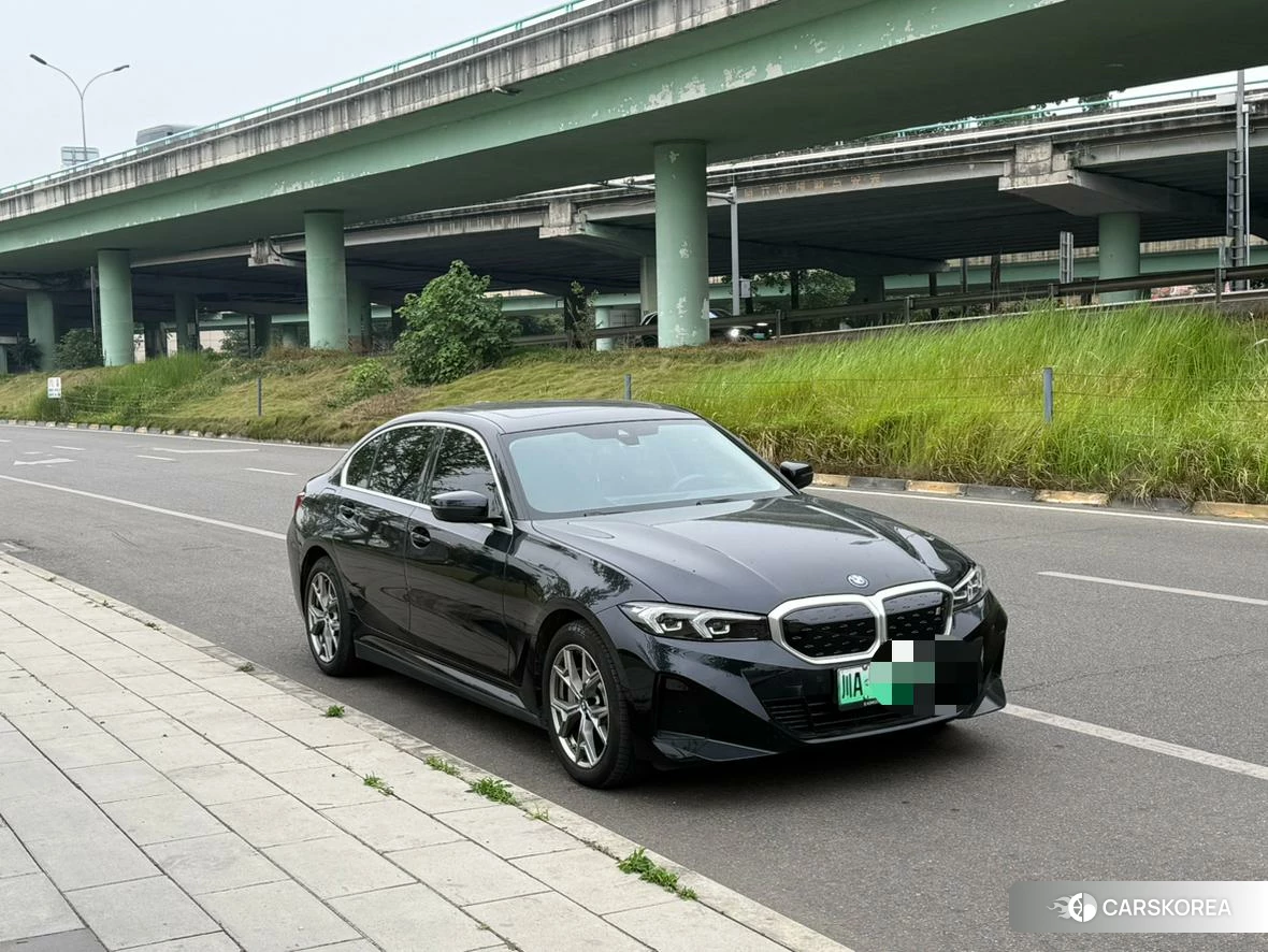 BMW i3 id 4461218 из Китая 17