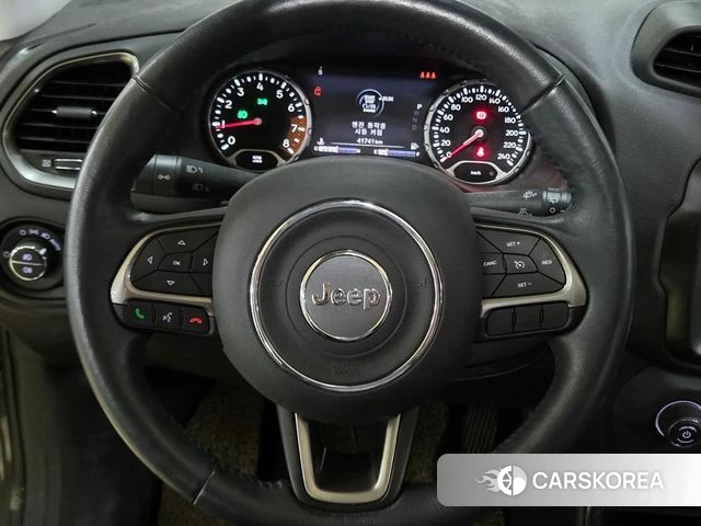 Jeep Renegade id 4585931 из Кореи 19